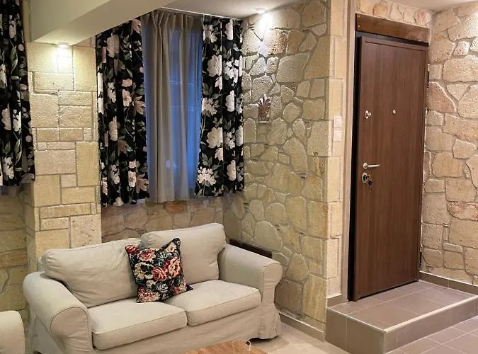 Stone 2 Thessaloníki